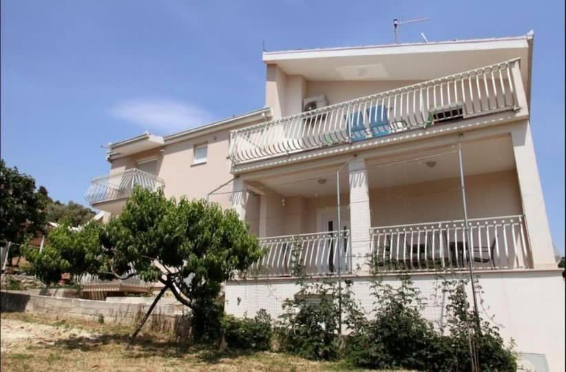 Apartmant Milan Trogir Exterior photo